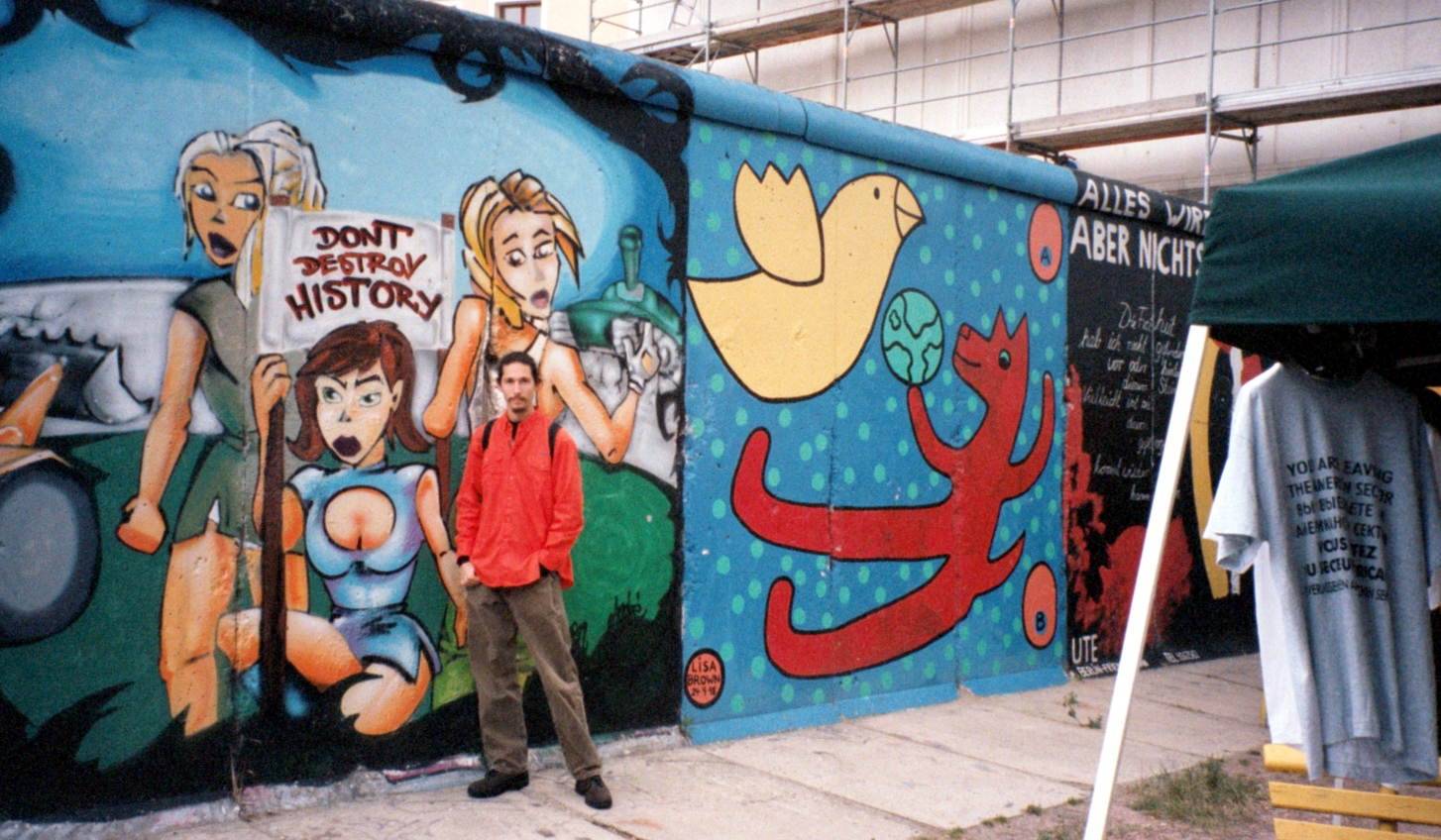 Vince at Berlin Wall