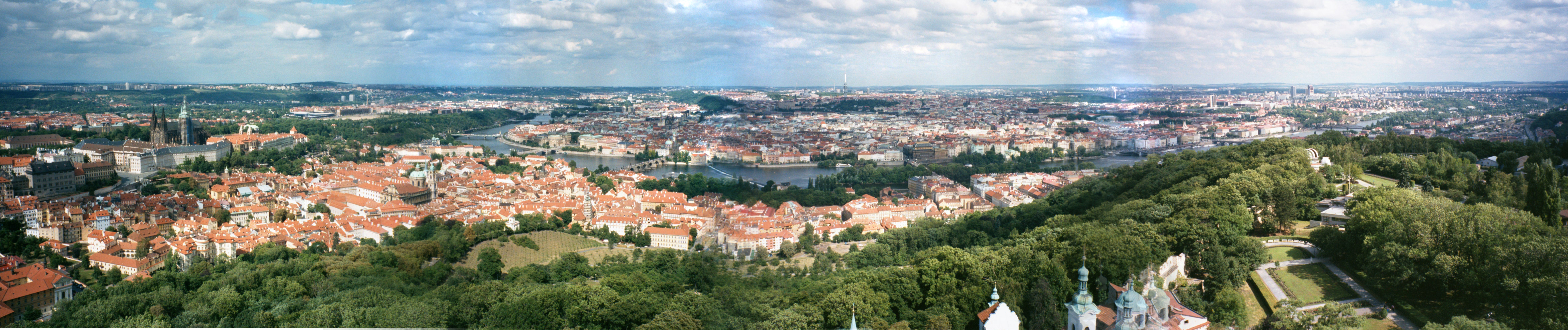 180' View of Prauge from Petrinske Sady park