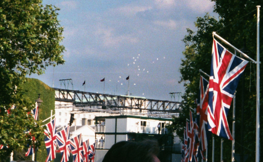 One Hundred white doves for the queen's mother's 100th birth day