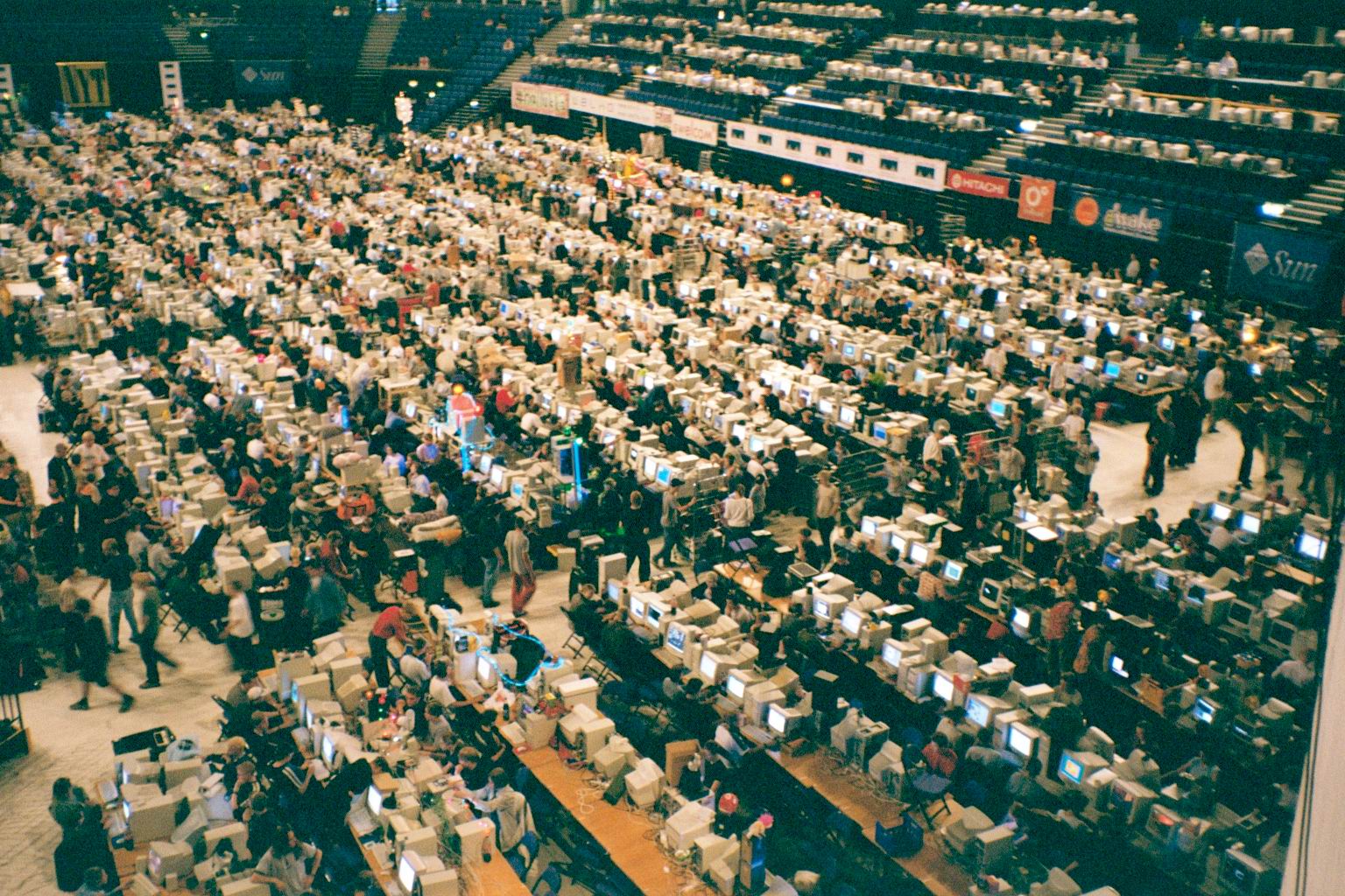 Setting up the computers at the Assembly 2001 demo party in Helsinki