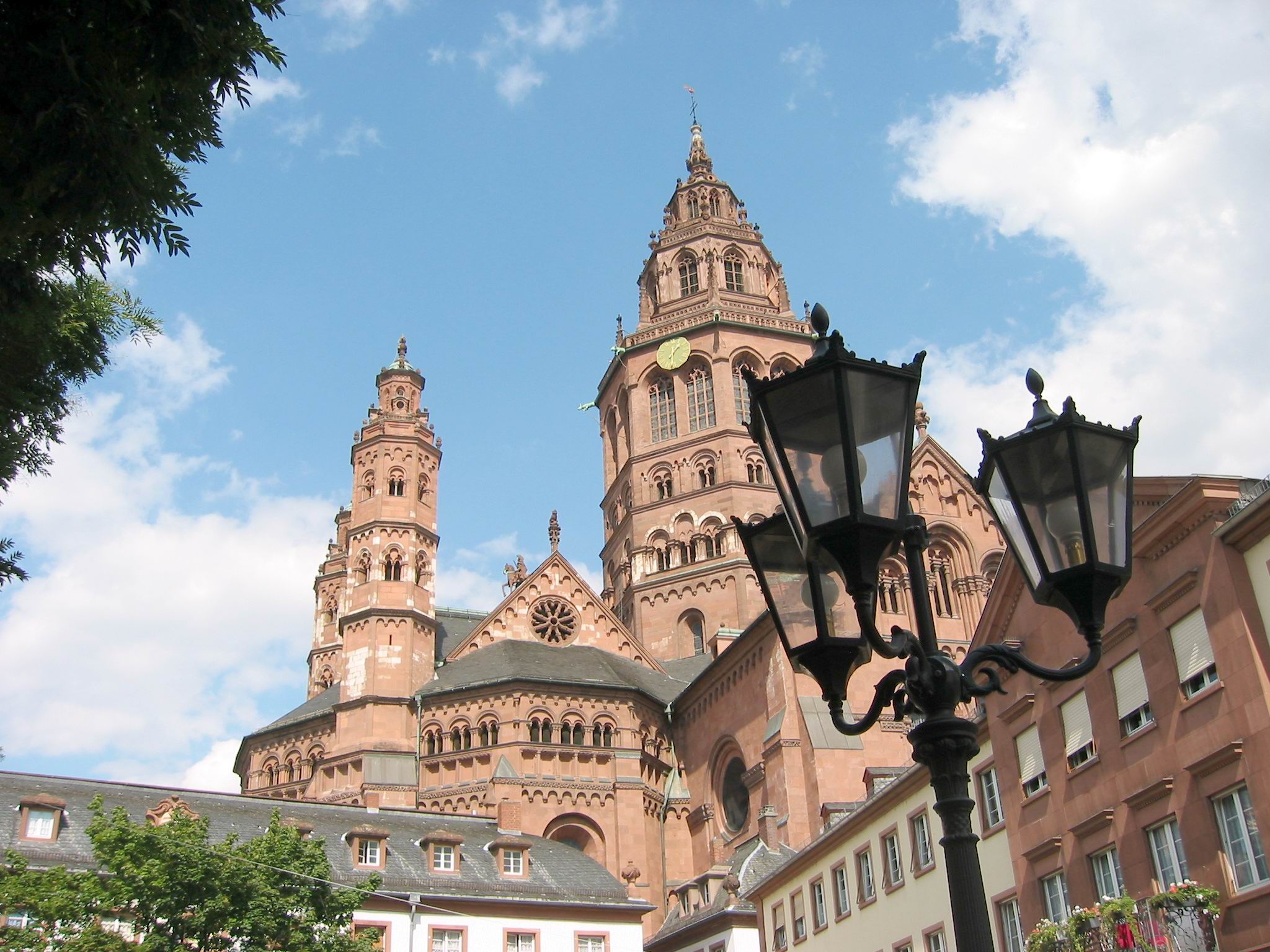 The red sandstone cathedral in Mainz is a fresh contrast to most European architecture.